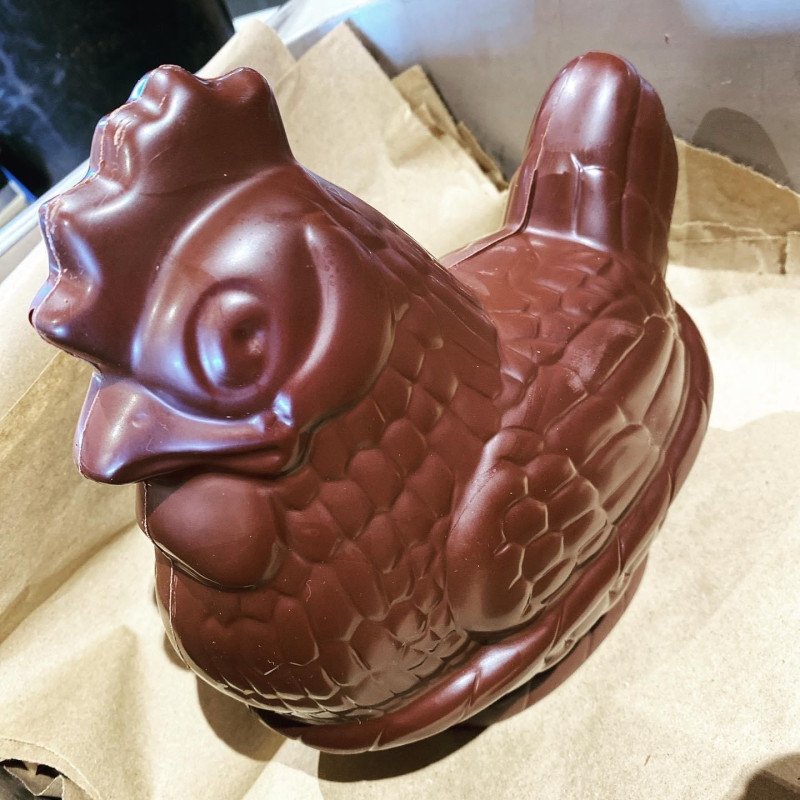 Brenton Chocolatier Hen | BRENTON CHOCOLATIER 